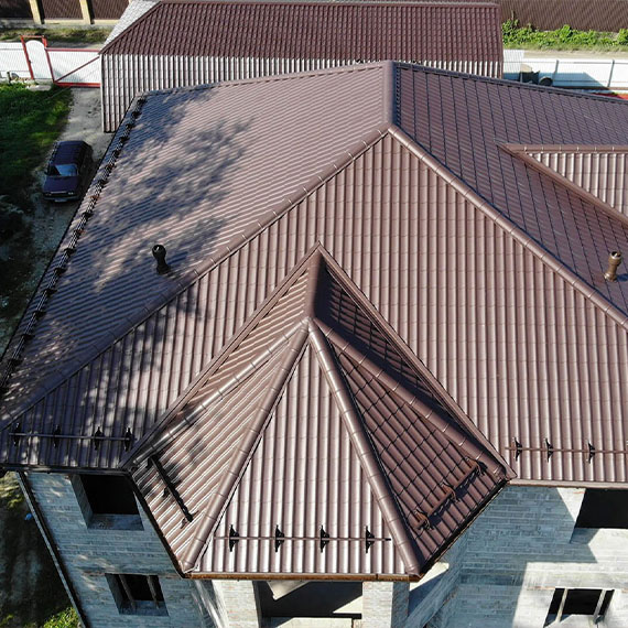 Монтаж сложной крыши и кровли в Красавино и Вологодской области